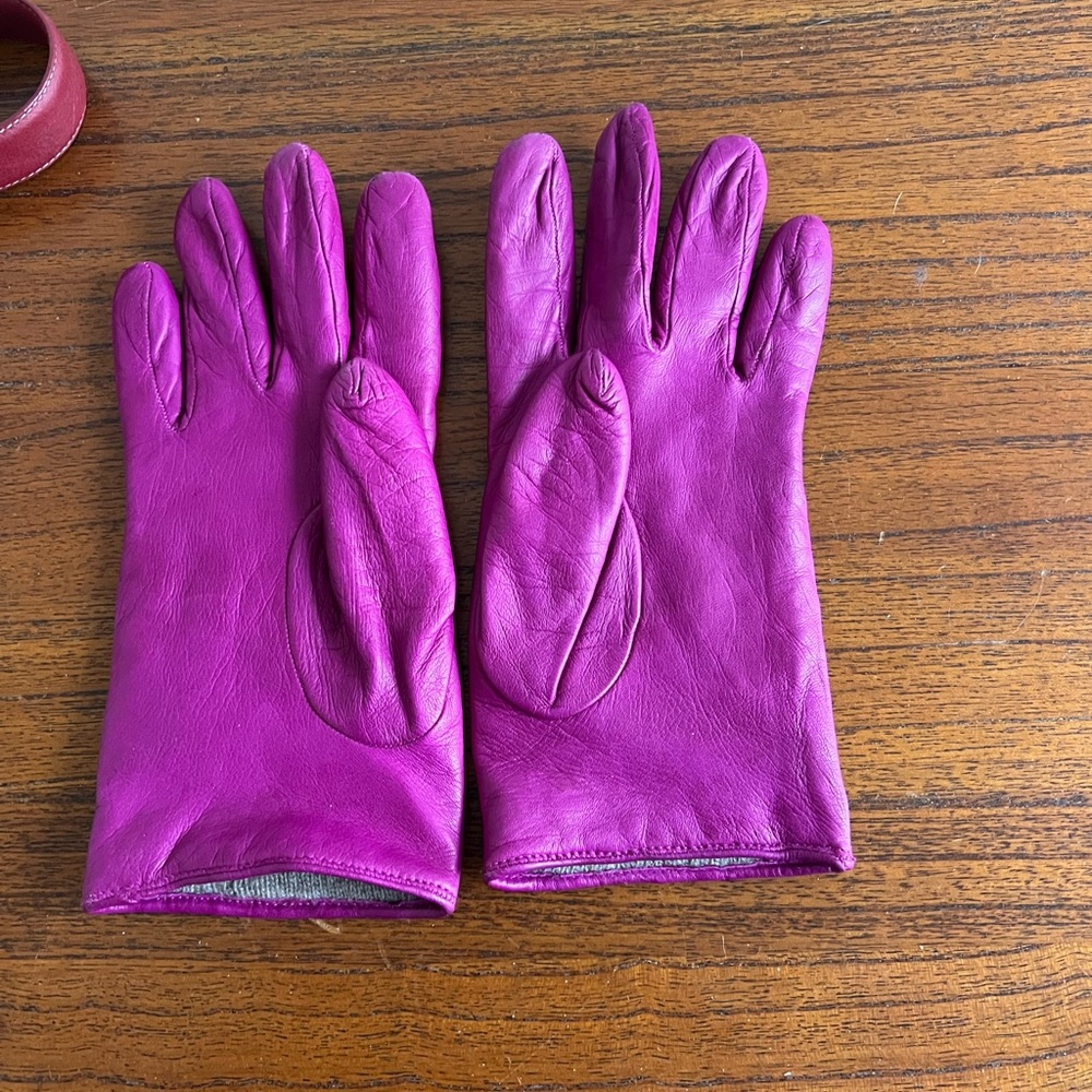 Coach Magenta Leather Gloves Size 7 - Picture 3 of 4